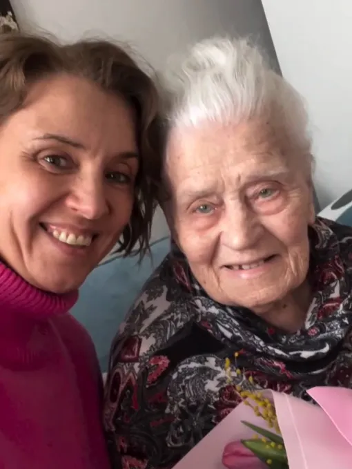 Ксения Алферова с бабушкой