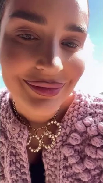 Нажми и смотри