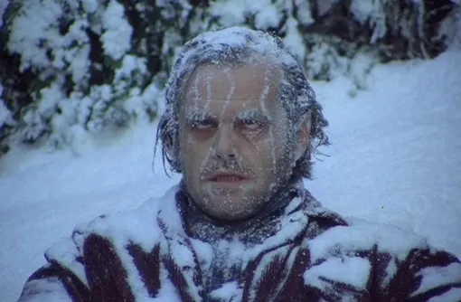 Триллер «Сияние» с непредсказуемой развязкой собрал негативные отзывы в год выхода, но имеет высокие рейтинги сегодня Триллеры с высоким рейтингом и непредсказуемой развязкой