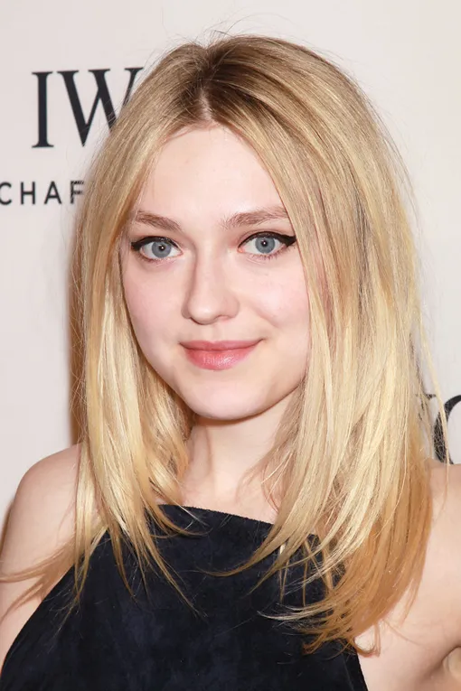 прически на прямой пробор