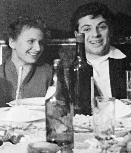 Наталья Белоусова и Александр Ширвиндт в молодости