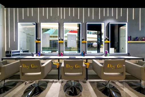 В Москве открылся пятый бар укладок сети Dry&Go и обновилось меню услуг