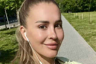«Я попалась»: Анна Бузова призналась, что впервые стала жертвой мошенников «Я попалась»: Анна Бузова призналась, что впервые стала жертвой мошенников