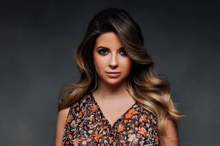 Беременная Галина Юдашкина отдыхает в Майами с сыном и матерью Беременная Галина Юдашкина отдыхает в Майами с сыном и матерью