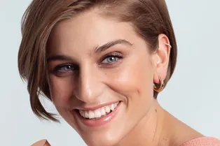 «Очень эротично!»: Нино Нинидзе в «голом» бикини показала тату под грудью «Очень эротично!»: Нино Нинидзе в «голом» бикини показала тату под грудью