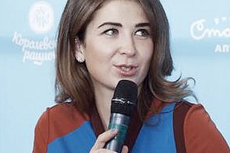 Жетілген орыс әйелімен жас жігіттің порносы