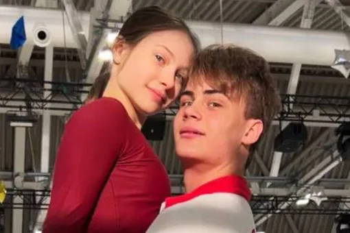 Сильно ударилась головой об лед: 14-летнюю фигуристку Марию Симонову госпитализировали в Москве Сильно ударилась головой об лед: 14-летнюю фигуристку Марию Симонову госпитализировали в Москве