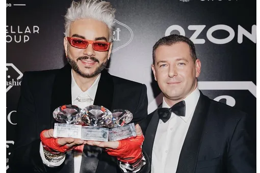 Филипп Киркоров, Лариса Долина, Алена Апина, Люся Чеботина, Дмитрий Маликов на премии «FASHION NEW YEAR AWARDS 2024» Филипп Киркоров, Лариса Долина, Алена Апина, Люся Чеботина, Дмитрий Маликов на премии «FASHION NEW YEAR AWARDS 2024»