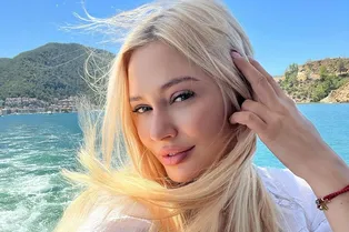«Мне идет быть худой»: Наталья Рудова показала фигуру в бра и шортиках после того, как сбросила 4 кг