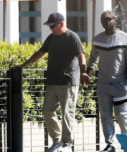 Брюс Уиллис в Лос-Анджелесе Брюс Уиллис в Лос-Анджелесе