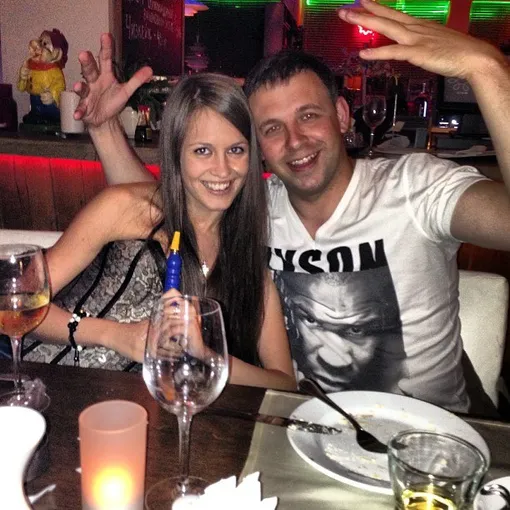 Анна Бузова и Константин Штрыкин вместе с 2013 года Анна Бузова и Константин Штрыкин вместе с 2013 года