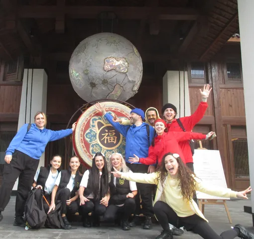 Участники шоу «Сокровища императора»