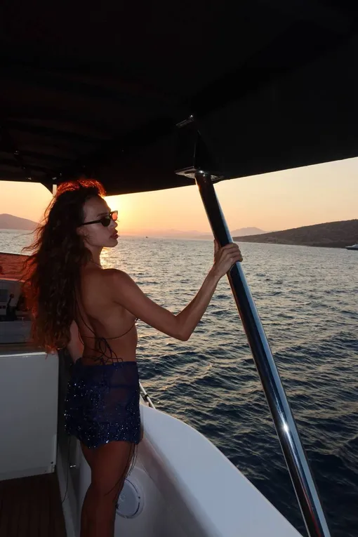 Алина Загитова на яхте Алина Загитова на яхте