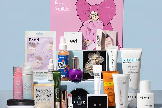 Летняя коробочка красоты VOICE и Royal Samples: более 10 продуктов в составе всего за 1 999 рублей