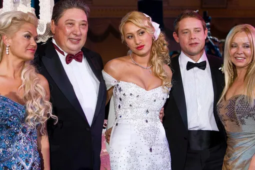 Алина Буре заявила, что свекровь повлияла на их с Павлом развод
