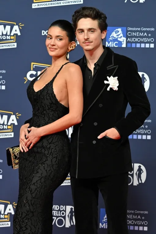 Кайли Дженнер и Тимоти Шаламе на мероприятии Кайли Дженнер и Тимоти Шаламе на мероприятии