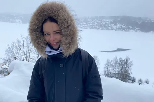 «Необыкновенные глаза!»: Марина Александрова снялась с мужем и обоими детьми «Необыкновенные глаза!»: Марина Александрова снялась с мужем и обоими детьми