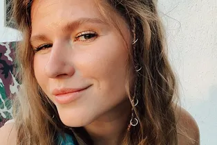 «Хитрые красоточки!»: Юлия Топольницкая в бикини померилась грудью с подругой «Хитрые красоточки!»: Юлия Топольницкая в бикини померилась грудью с подругой