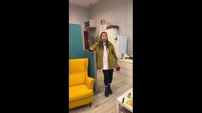 Нажми и смотри