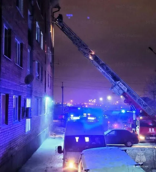 Сотрудники МЧС оперативно прибыли на место трагедии