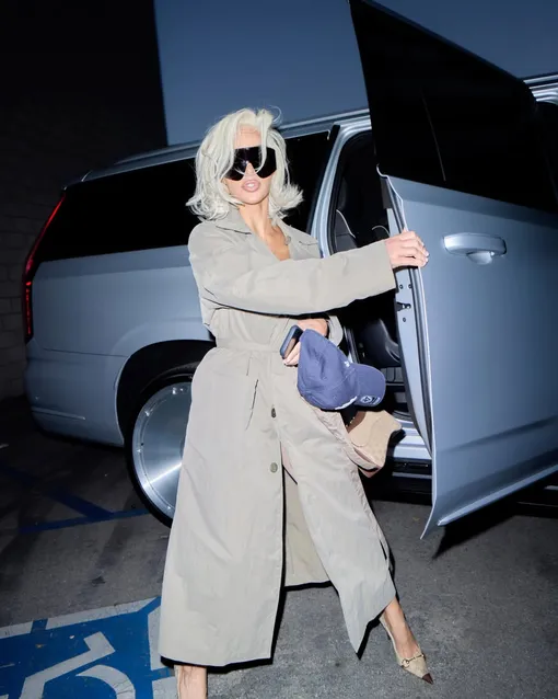 Ким Кардашьян стала чем-то напоминать то ли Памелу Андерсон, то ли Мэрилин Монро