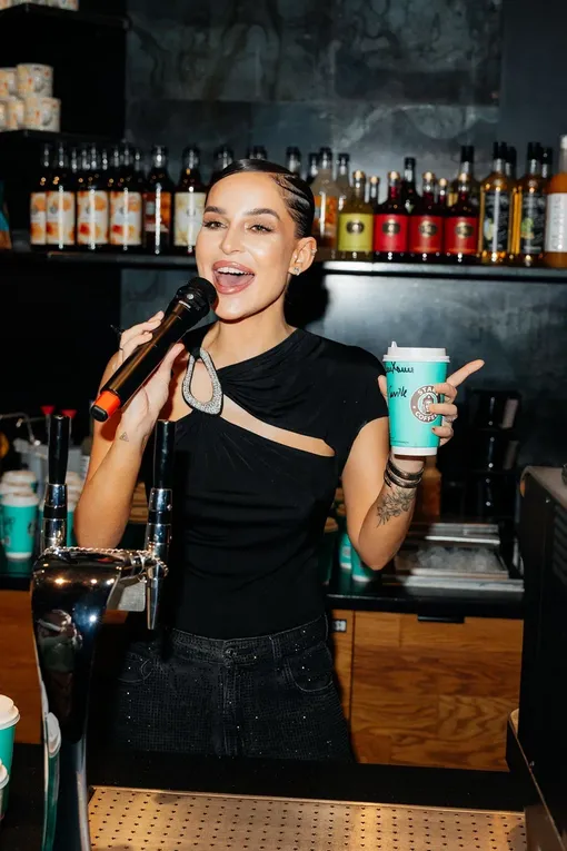 SEVILLE в Stars Coffee