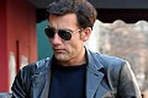 Оуэн — слабовольный папа Оуэн — слабовольный папа