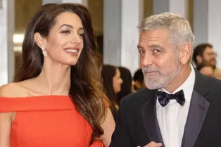 «Невероятно элегантная дама!»: жена Джорджа Клуни произвела фурор в Вашингтоне