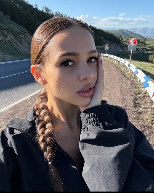 Валю Карнавал обвинили в неуважении к казахам