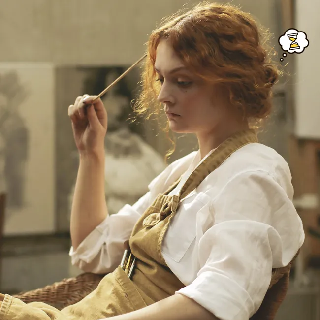 От прищуренного взгляда до длинных волос: 10+ привычек, которые беспощадно старят