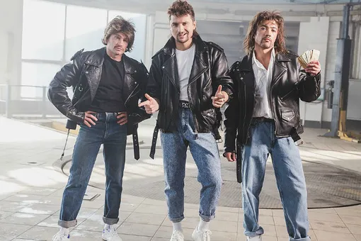 Сергей Лазарев стал плейбоем из 80-х в день своего 34-летия Сергей Лазарев стал плейбоем из 80-х в день своего 34-летия