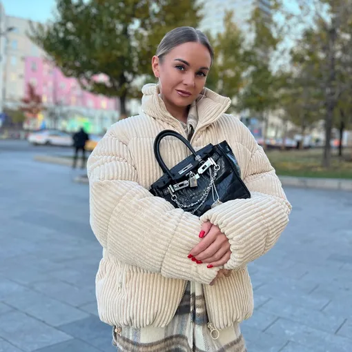 Настю Крайнову в прошлом году бросил бойфренд