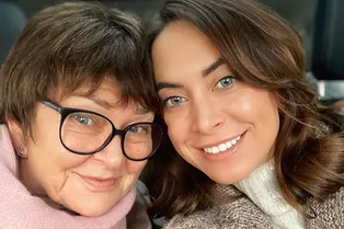 «Уже отошла от наркоза»: Наталья Фриске заявила, что ее маму прооперировали «Уже отошла от наркоза»: Наталья Фриске заявила, что ее маму прооперировали