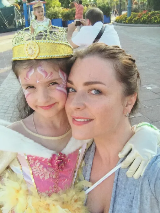 Светлана Антонова с дочерью Марией Светлана Антонова с дочерью Марией