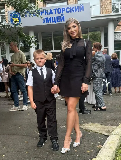 Анастасия Белик и ее сын Демид