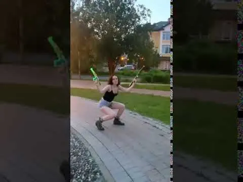Нажми и смотри