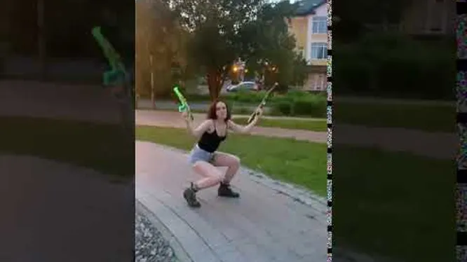 Нажми и смотри