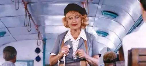 Ирина Черкасская в фильме «Огни притона» Ирина Черкасская в фильме «Огни притона»