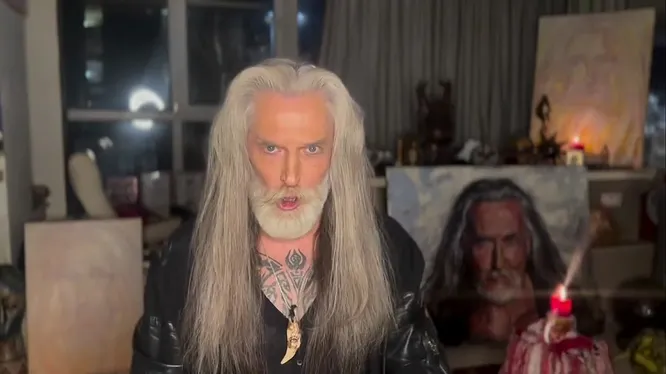 Нажми и смотри