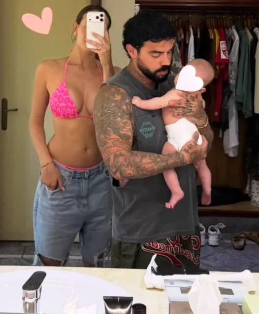 Валентина Иванова с Тимати и дочерью на отдыхе Валентина Иванова с Тимати и дочерью на отдыхе