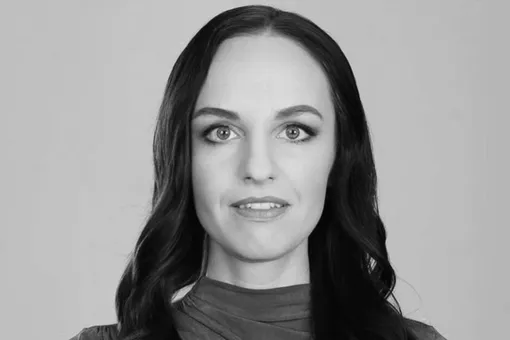Умерла от тяжелой болезни в немецкой клинике 38-летняя лауреат премии «Золотое перо» Ирина Панкратова Умерла от тяжелой болезни в немецкой клинике 38-летняя лауреат премии «Золотое перо» Ирина Панкратова