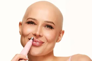 «Я передаю любовь и энергию»: онкобольная Лерчек обратилась на видео к россиянкам