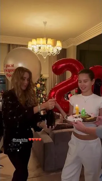 Нажми и смотри