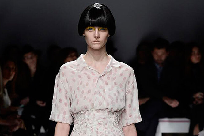 Показ Schiaparelli Couture, весна-лето 2015 Показ Schiaparelli Couture, весна-лето 2015