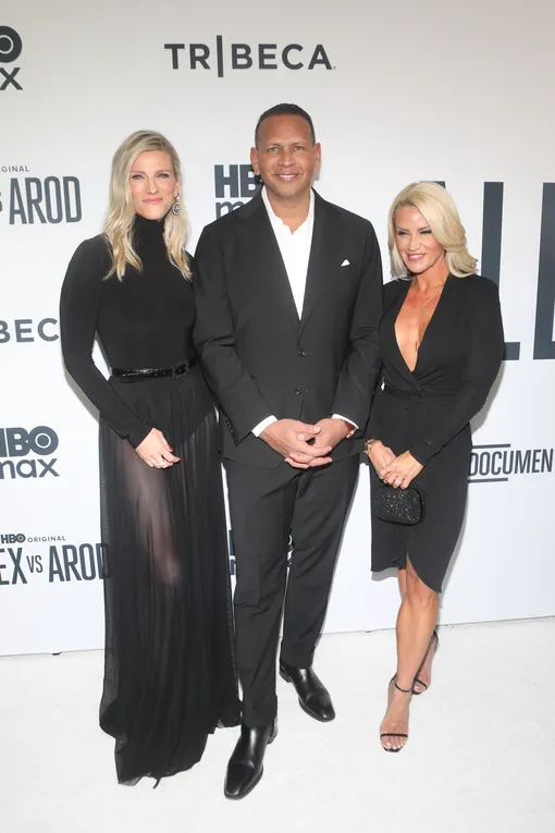 Линдси Шукус, Алекс Родригес и Жаклин Кордейру Линдси Шукус, Алекс Родригес и Жаклин Кордейру