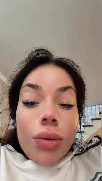 Нажми и смотри