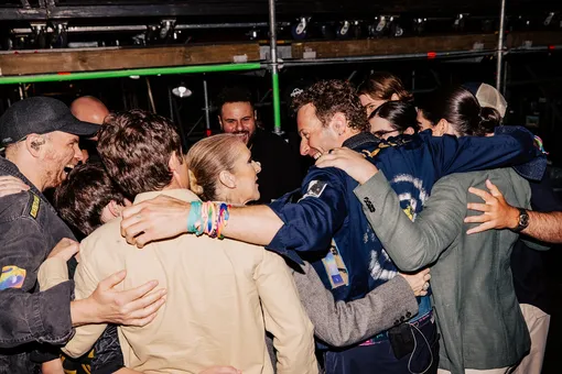 Селин Дион с участниками Coldplay