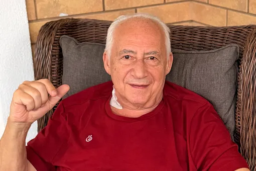 «Мы дома. Спасибо всем, кто переживал»: жена Владимира Спивакова рассказала, что его выписали из больницы «Мы дома. Спасибо всем, кто переживал»: жена Владимира Спивакова рассказала, что его выписали из больницы