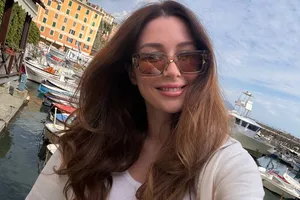 «Мама ласково называла меня Анчоусом, а теперь так зовет муж»: Анна Заворотнюк в Италии раскрыла семейный секрет «Мама ласково называла меня Анчоусом, а теперь так зовет муж»: Анна Заворотнюк в Италии раскрыла семейный секрет