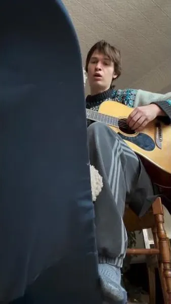 Нажми и смотри